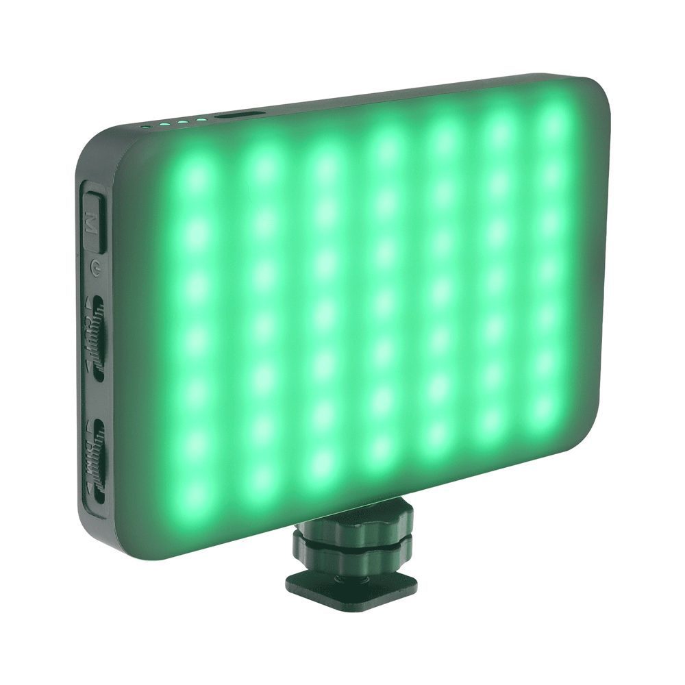 PANEL DE LUZ 60 LED SELFIE RGB · Panel de luz RGB · Compatible con computadoras, teléfonos móviles, palos de selfie, cámaras · Intensidad de la luz ajustable · Luz RGB · Con efectos de luz y múltiples velocidades · 180° grados de rotación · Diseño compacto y ligero · Capacidad de batería:3000mAh · Potencia:6W · Alimentación: 5V/1000mA · Dimensiones: 106 x 66 x 15 mm