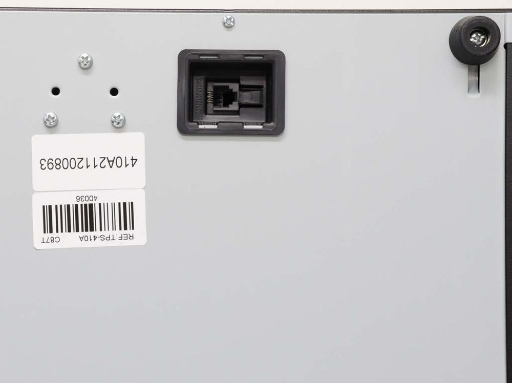 CAJÓN MONEDERO GRAND 410MM | Compartimentos de Billetes: 5 (cuenta con 3 separadores para | Compartimientos de moneda: 5 | Material metálico negro | Rodachines sobre riel metálico | Fuente de energía 12V / 24V | Interfaz: RJ12